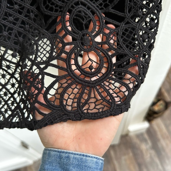 NWT. SEZANE Sarah dress in BLACK guipure, sz 8. - Picture 8 of 11